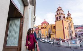 Hotel De La Paz